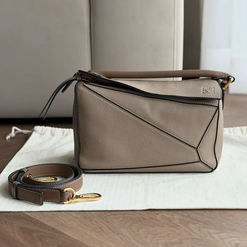 LOEWE Puzzle Small 2019
